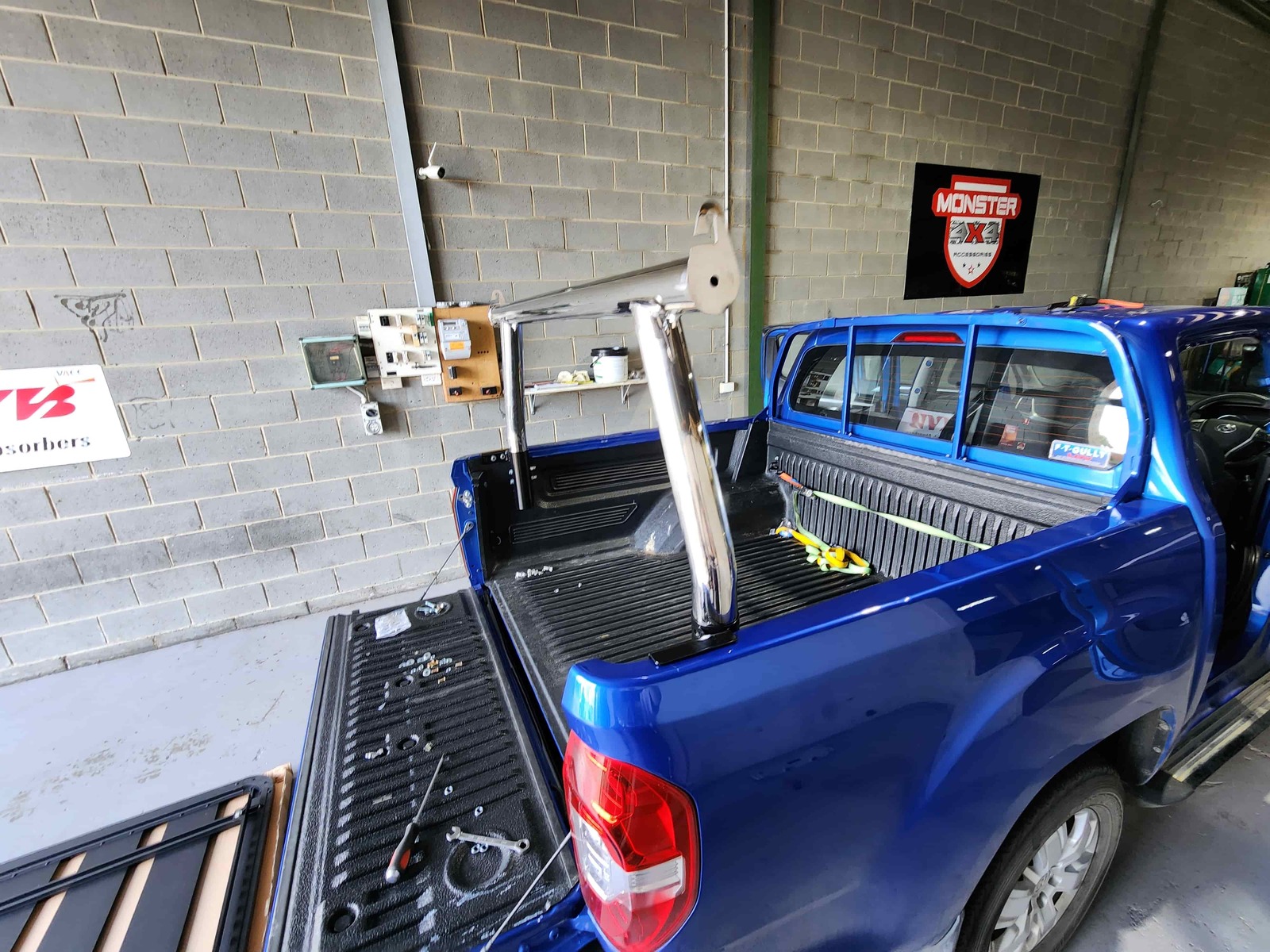 Universal Stainless Steel Adjustable Width Height Ute Tub Ladder Rack ...