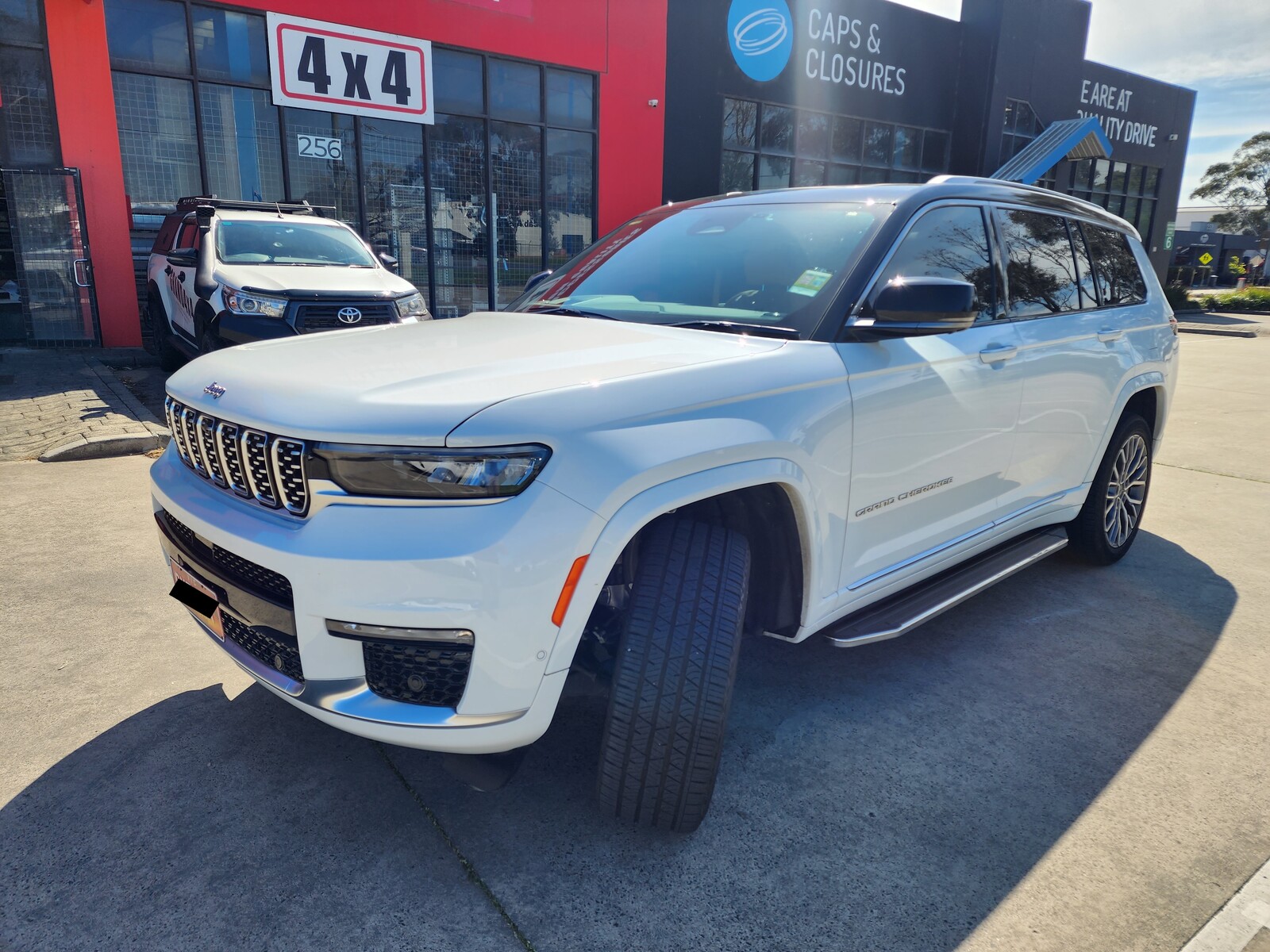 Jeep Grand Cherokee With Running Boards